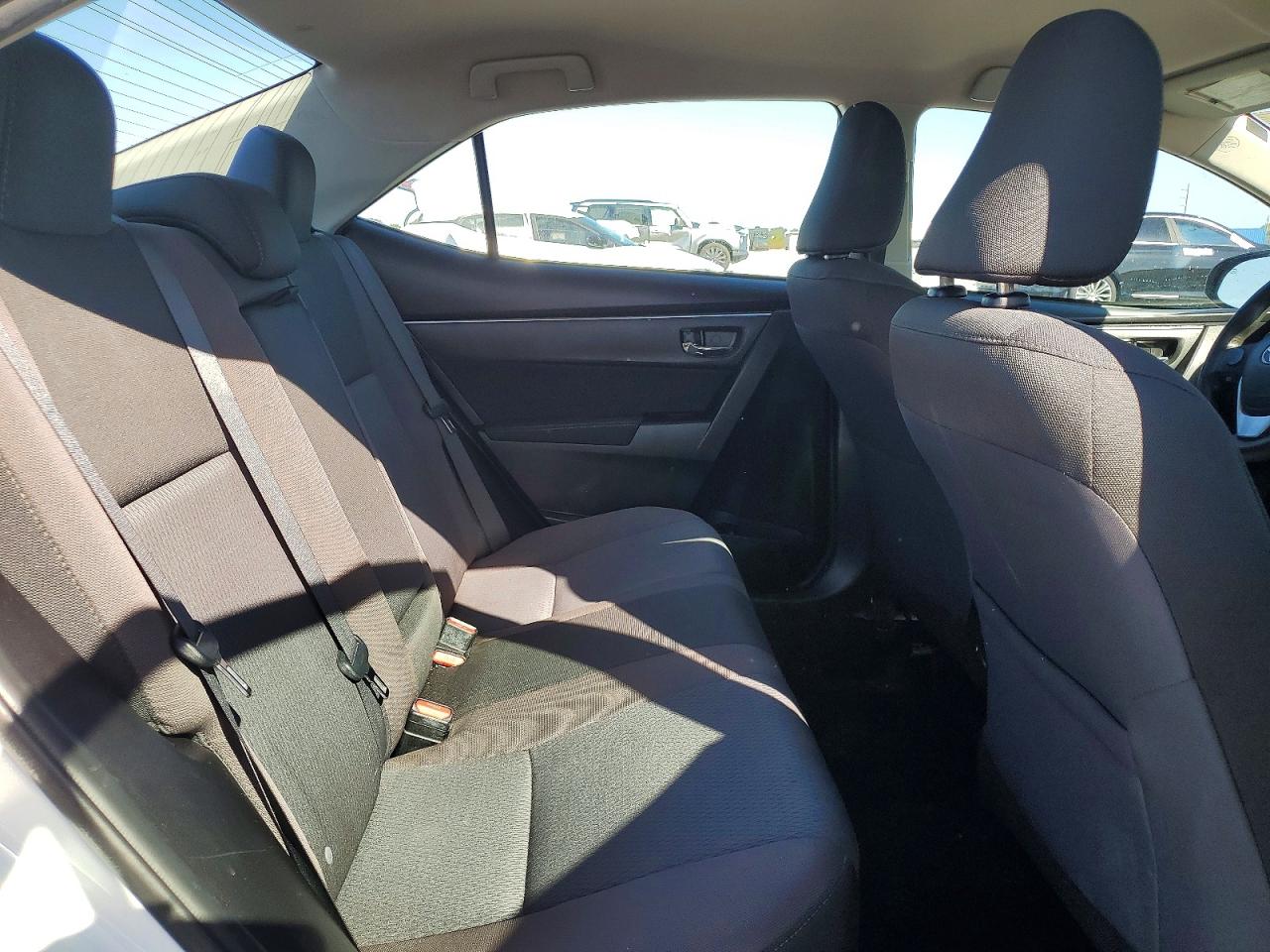 2017 TOYOTA COROLLA L photo 10