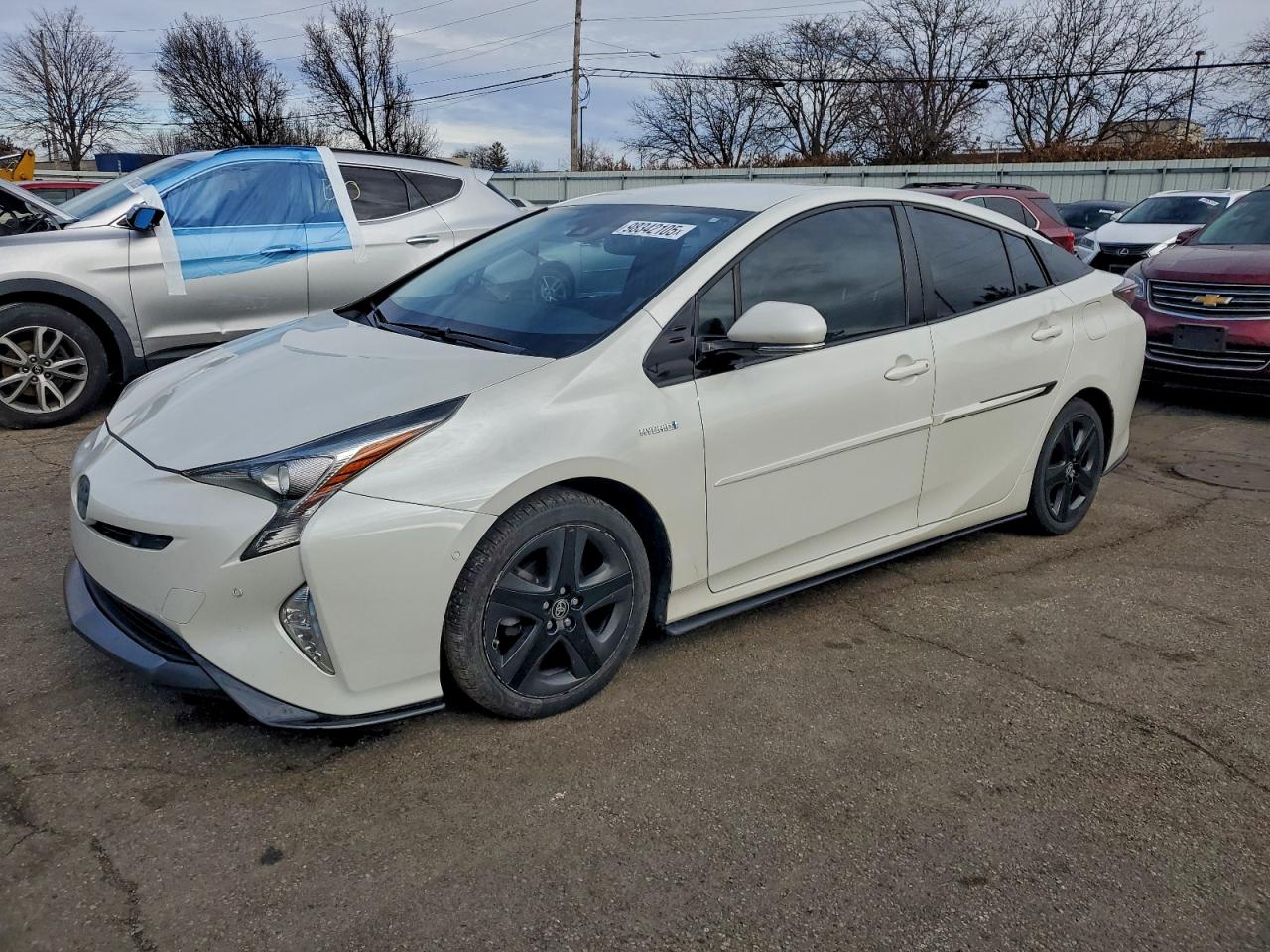 2017 TOYOTA PRIUS