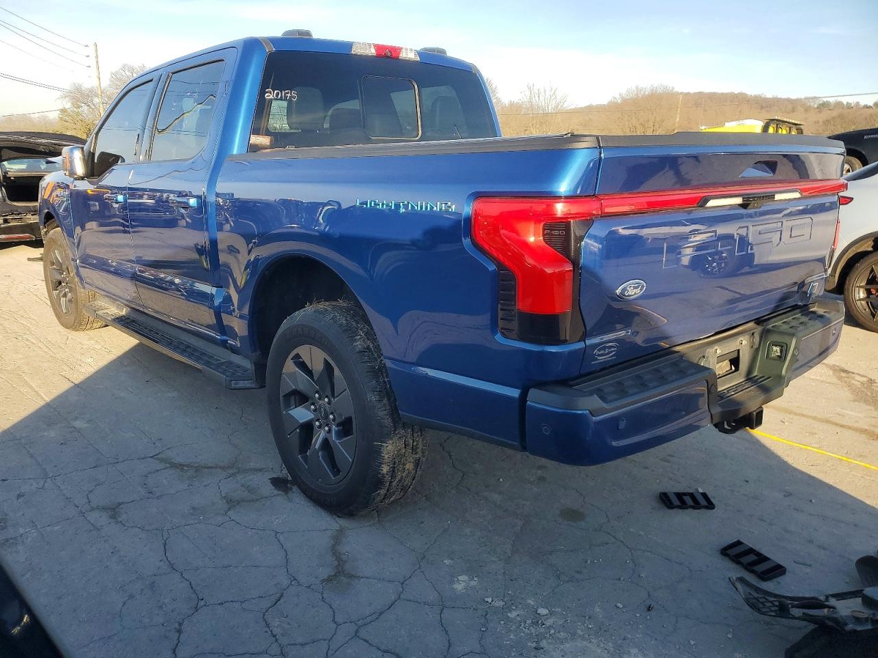 2022 FORD F150 LIGHTNING PRO photo 2
