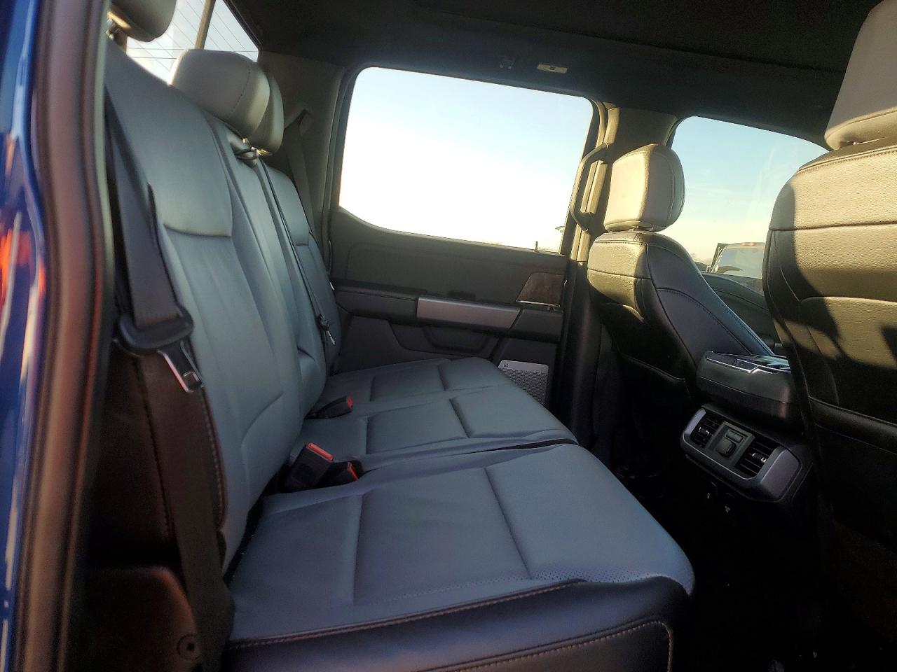 2022 FORD F150 LIGHTNING PRO photo 10