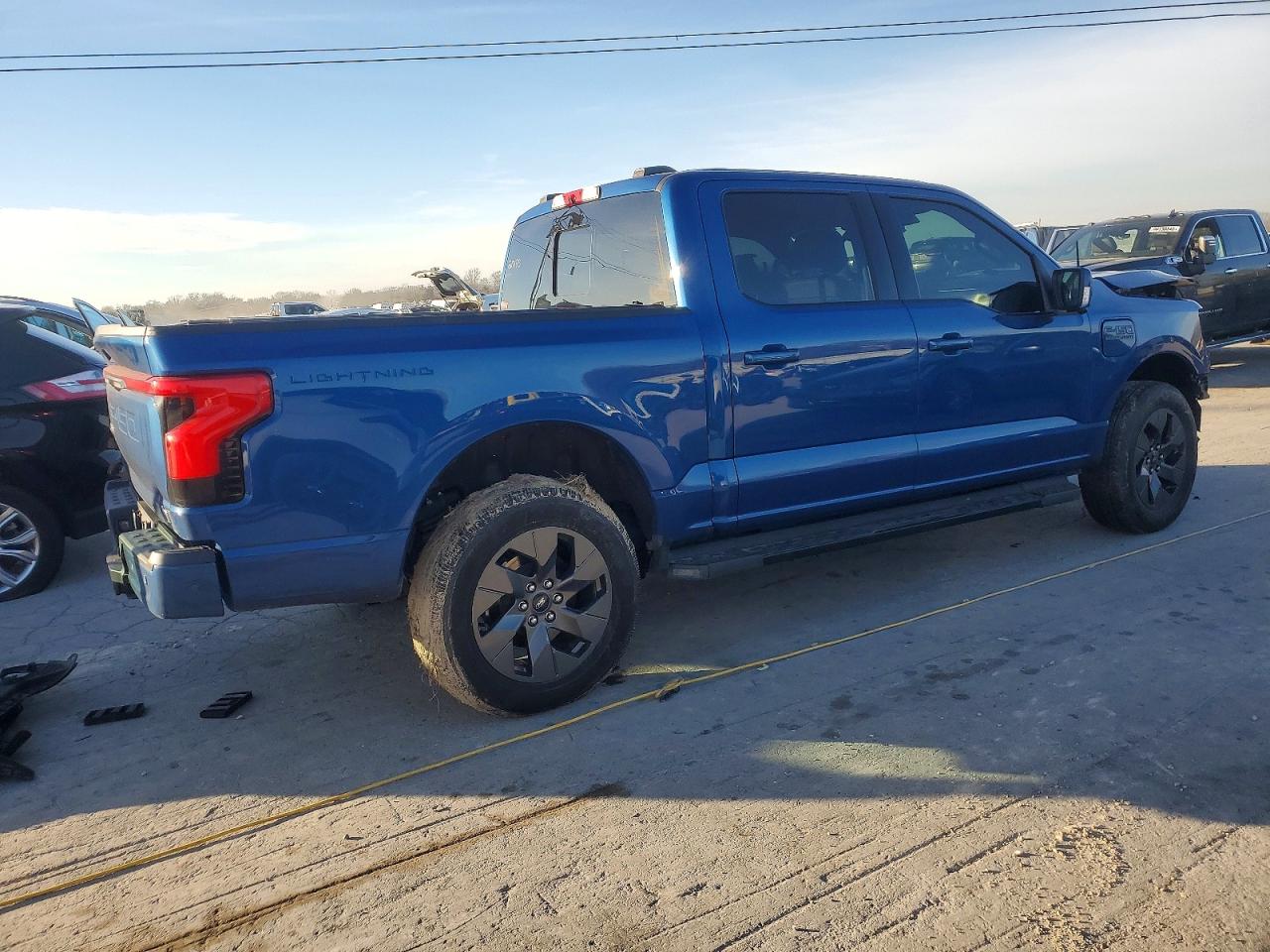 2022 FORD F150 LIGHTNING PRO photo 3