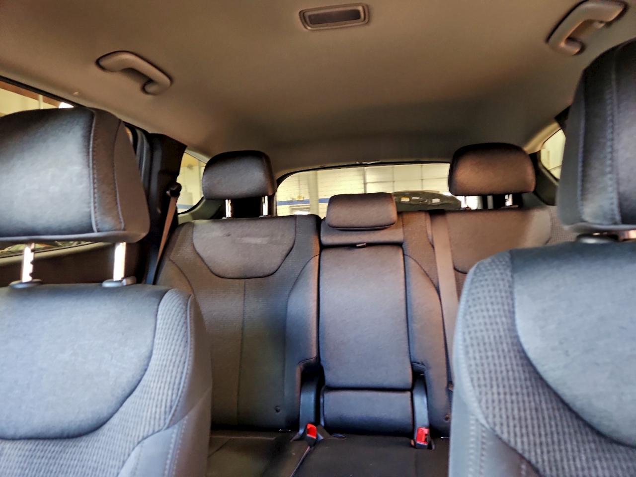 2019 HYUNDAI SANTA FE SEL photo 10