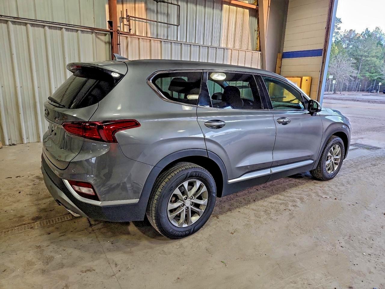 2019 HYUNDAI SANTA FE SEL photo 3
