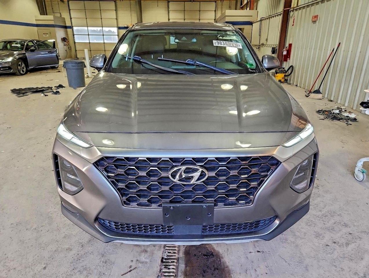 2019 HYUNDAI SANTA FE SEL photo 5