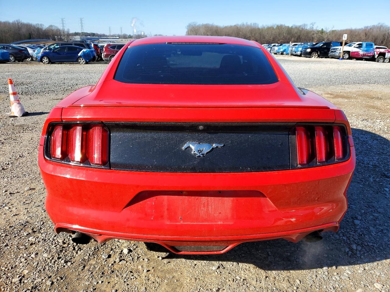 2017 FORD MUSTANG photo 6