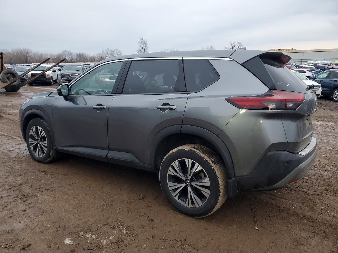 2021 NISSAN ROGUE SV photo 2