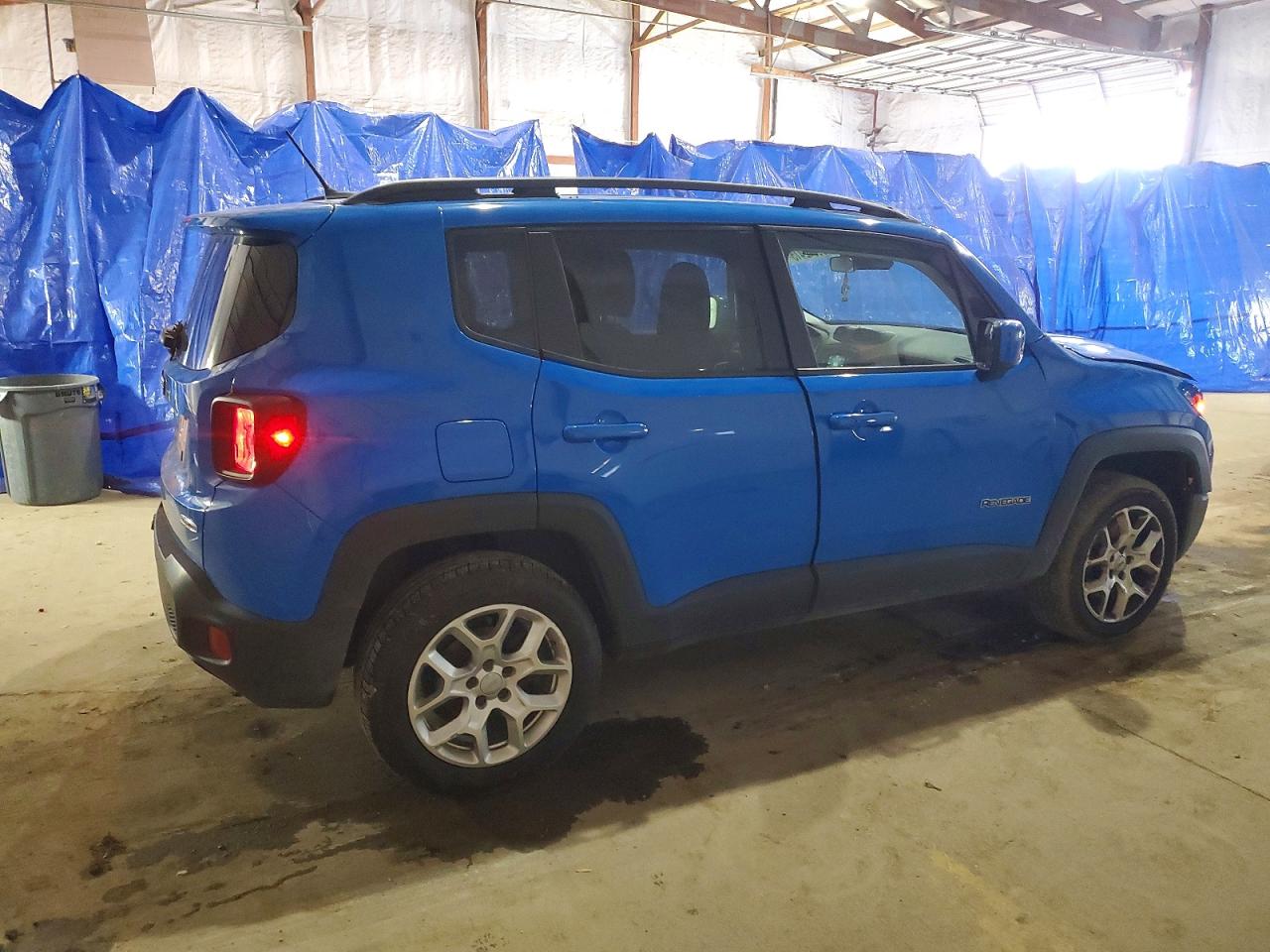 2015 JEEP RENEGADE LATITUDE photo 3