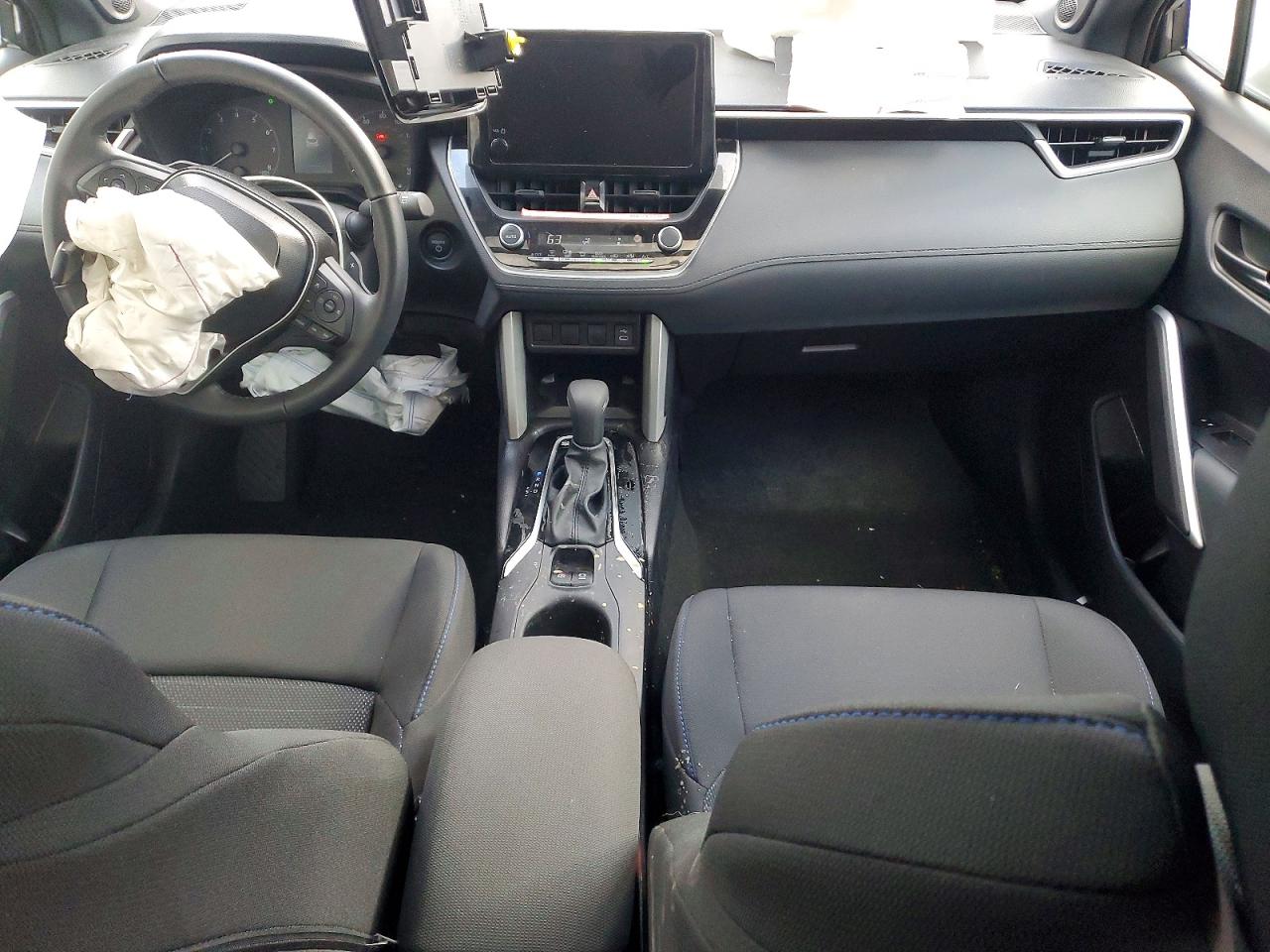 2025 TOYOTA COROLLA CROSS SE photo 8