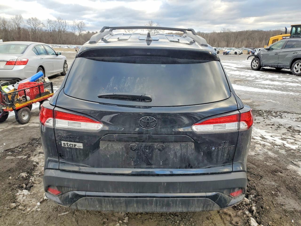 2025 TOYOTA COROLLA CROSS SE photo 6
