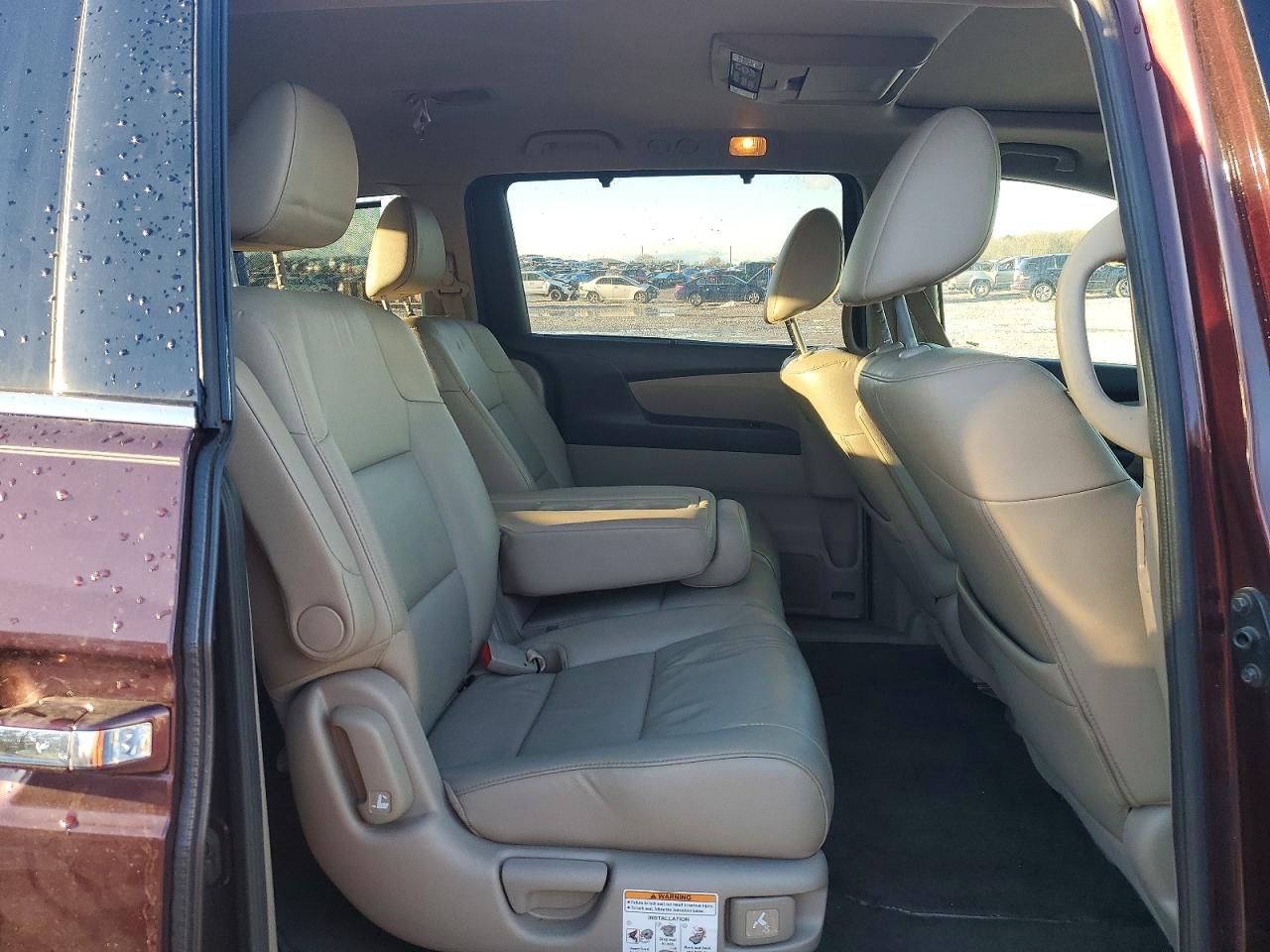 2014 HONDA ODYSSEY TOURING photo 11