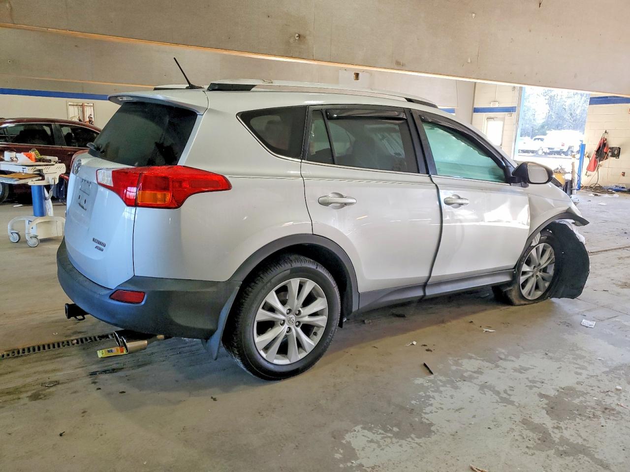 2015 TOYOTA RAV4 LIMITED photo 3