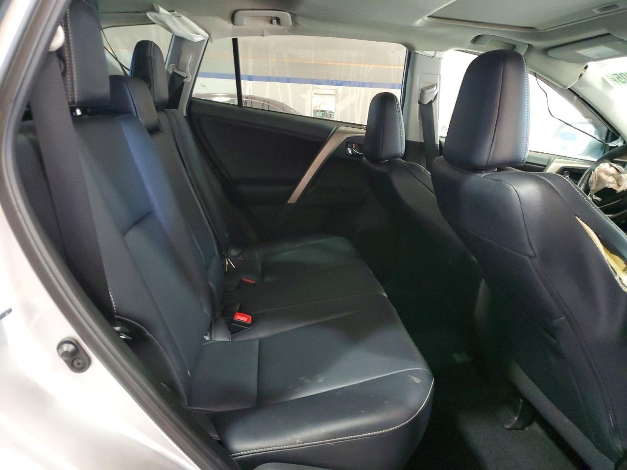 2015 TOYOTA RAV4 LIMITED photo 11