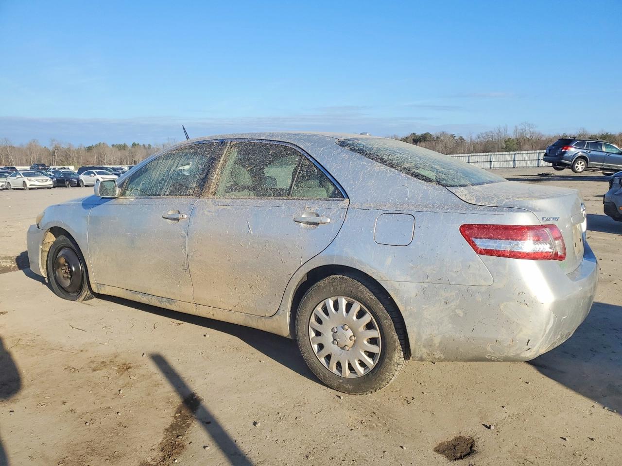 2011 TOYOTA CAMRY BASE photo 2