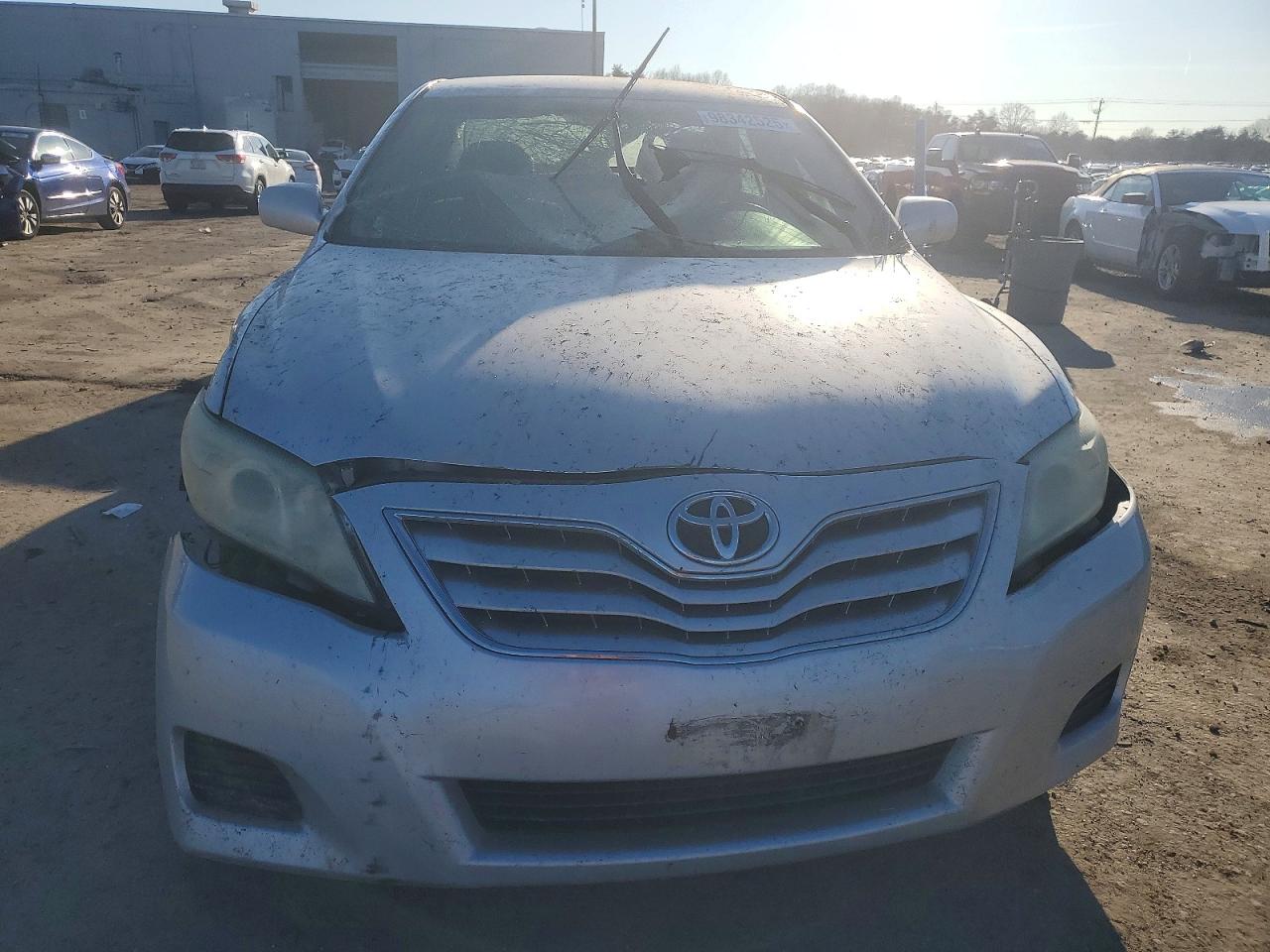 2011 TOYOTA CAMRY BASE photo 5