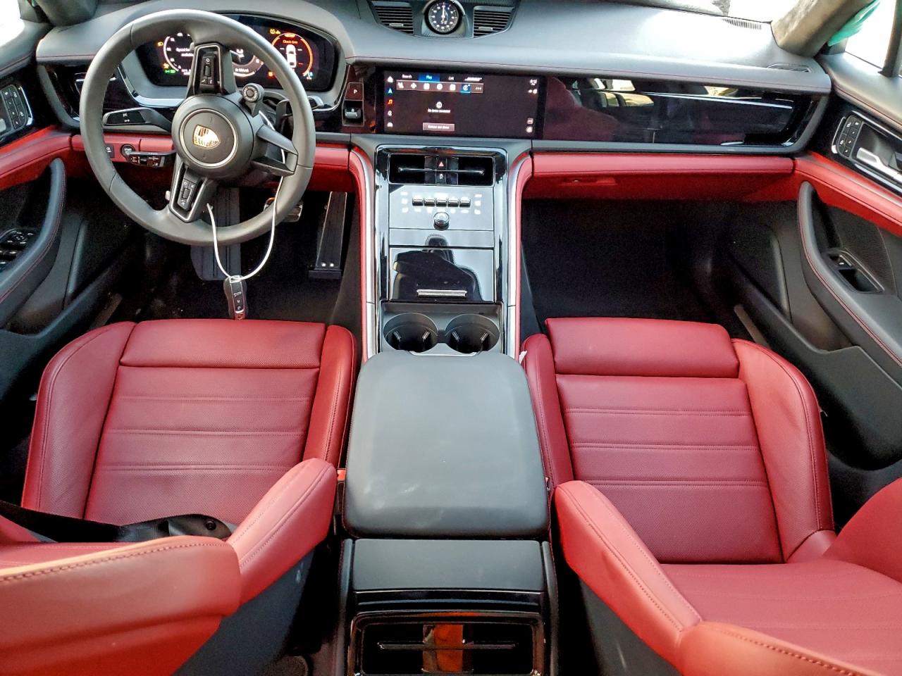 2025 PORSCHE PANAMERA GTS photo 8