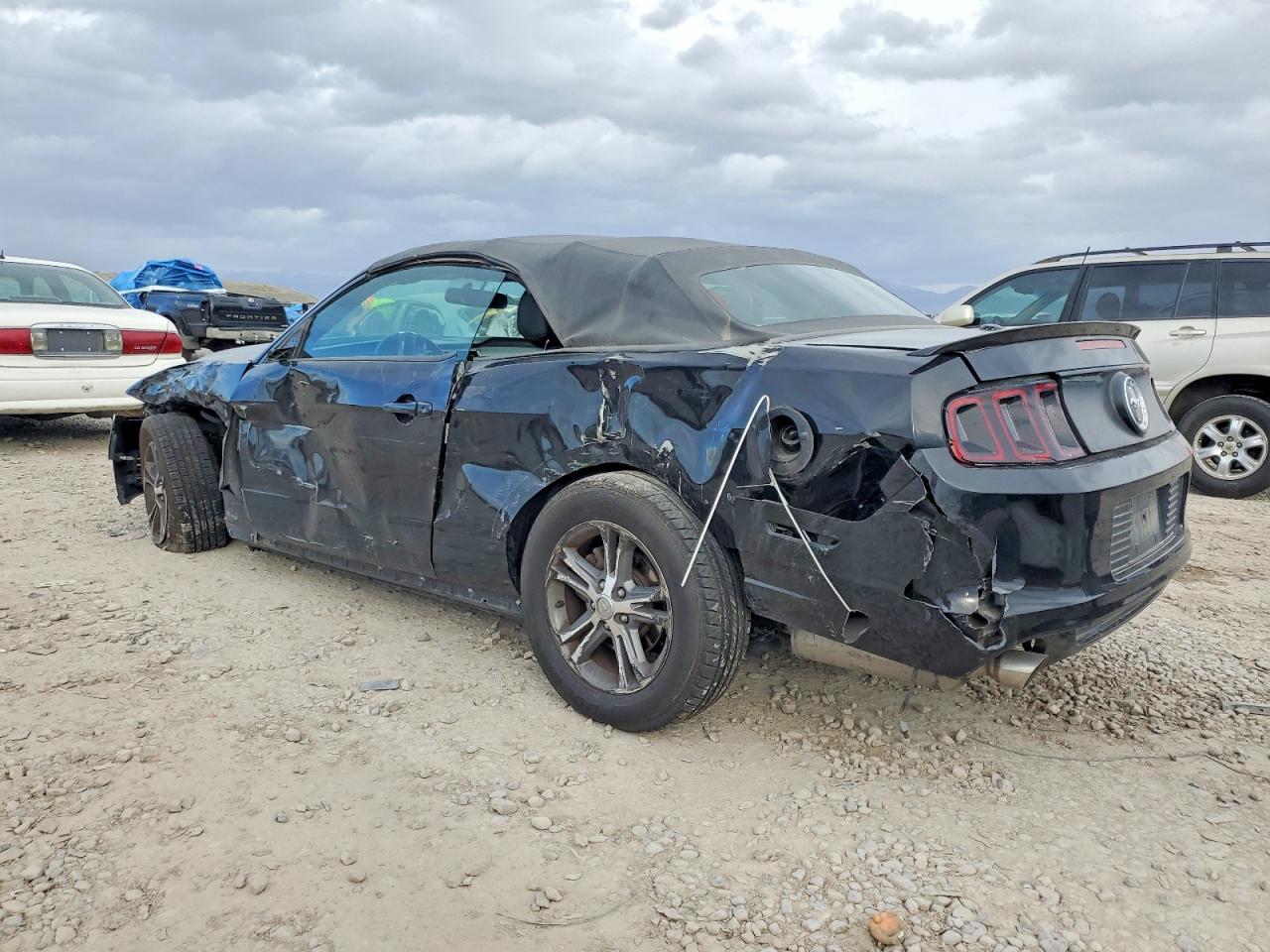 2014 FORD MUSTANG photo 4
