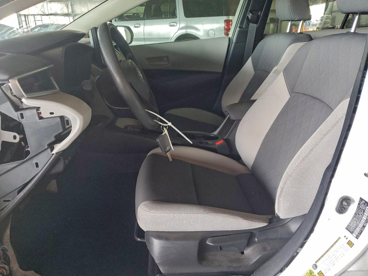 2024 TOYOTA COROLLA LE photo 7