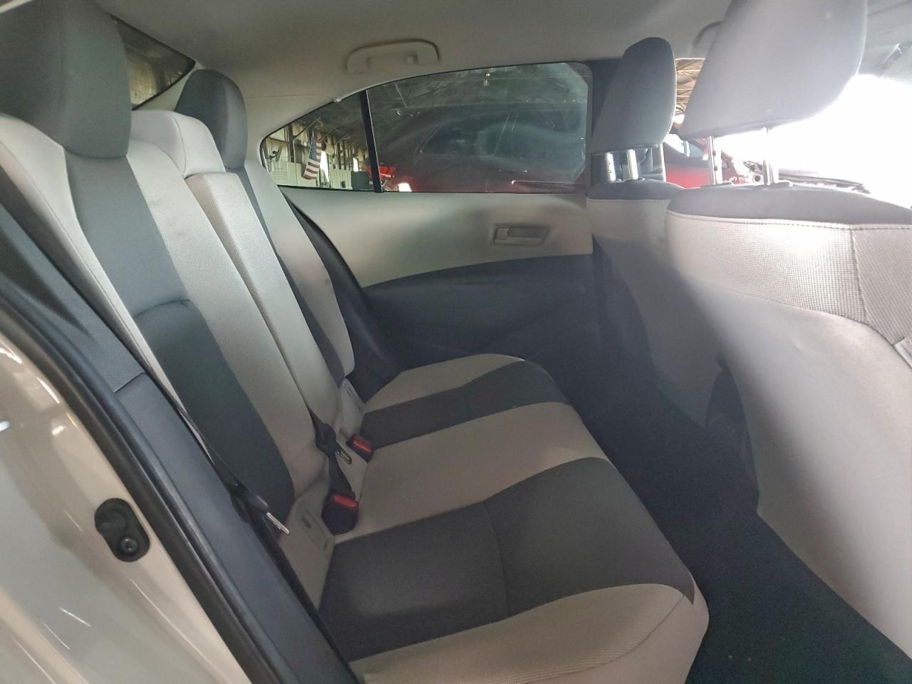 2024 TOYOTA COROLLA LE photo 10