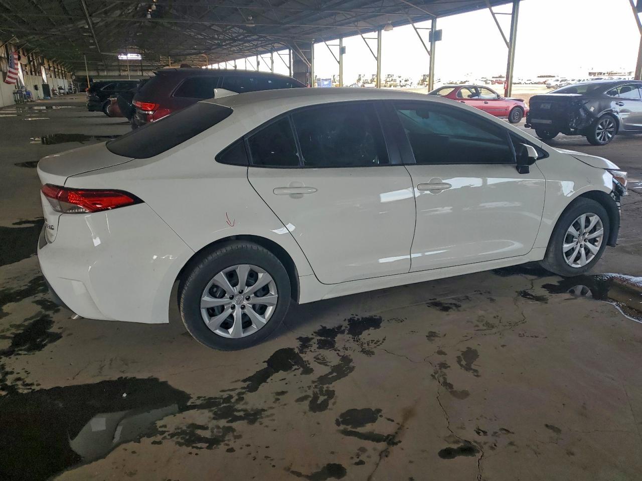 2024 TOYOTA COROLLA LE photo 3