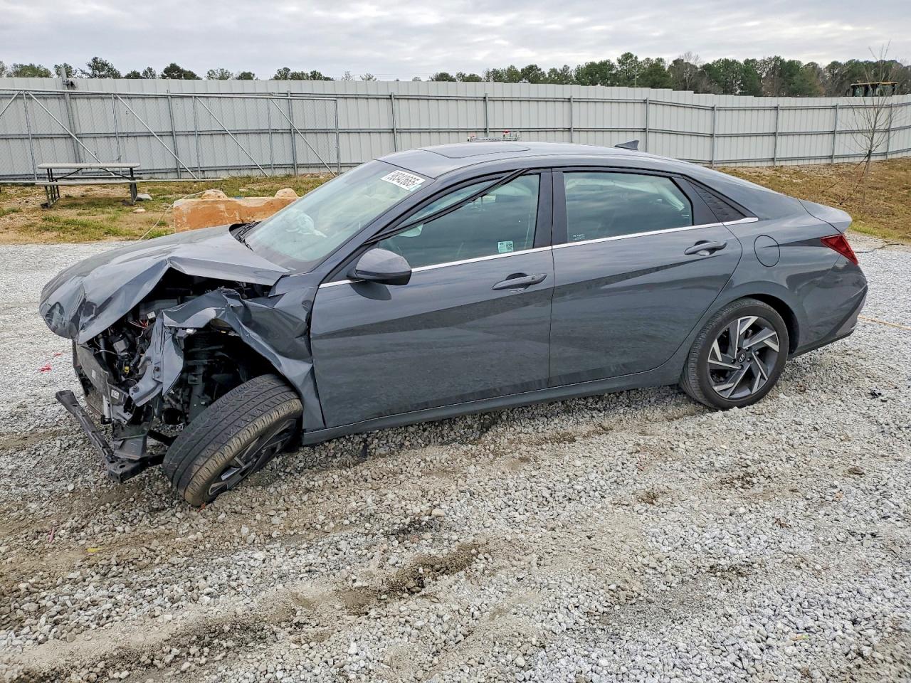 2024 HYUNDAI ELANTRA