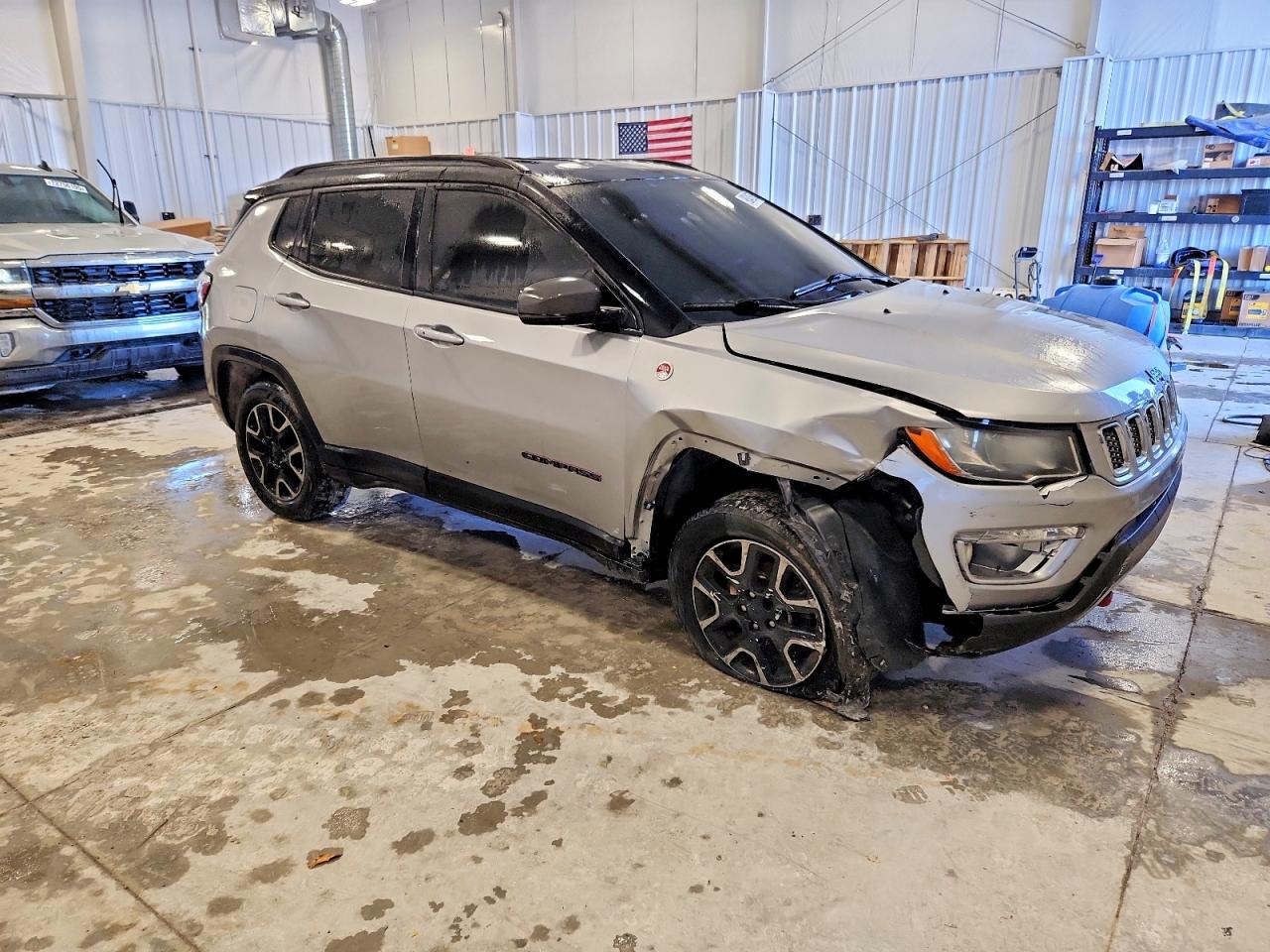 2019 JEEP COMPASS TRAILHAWK photo 4