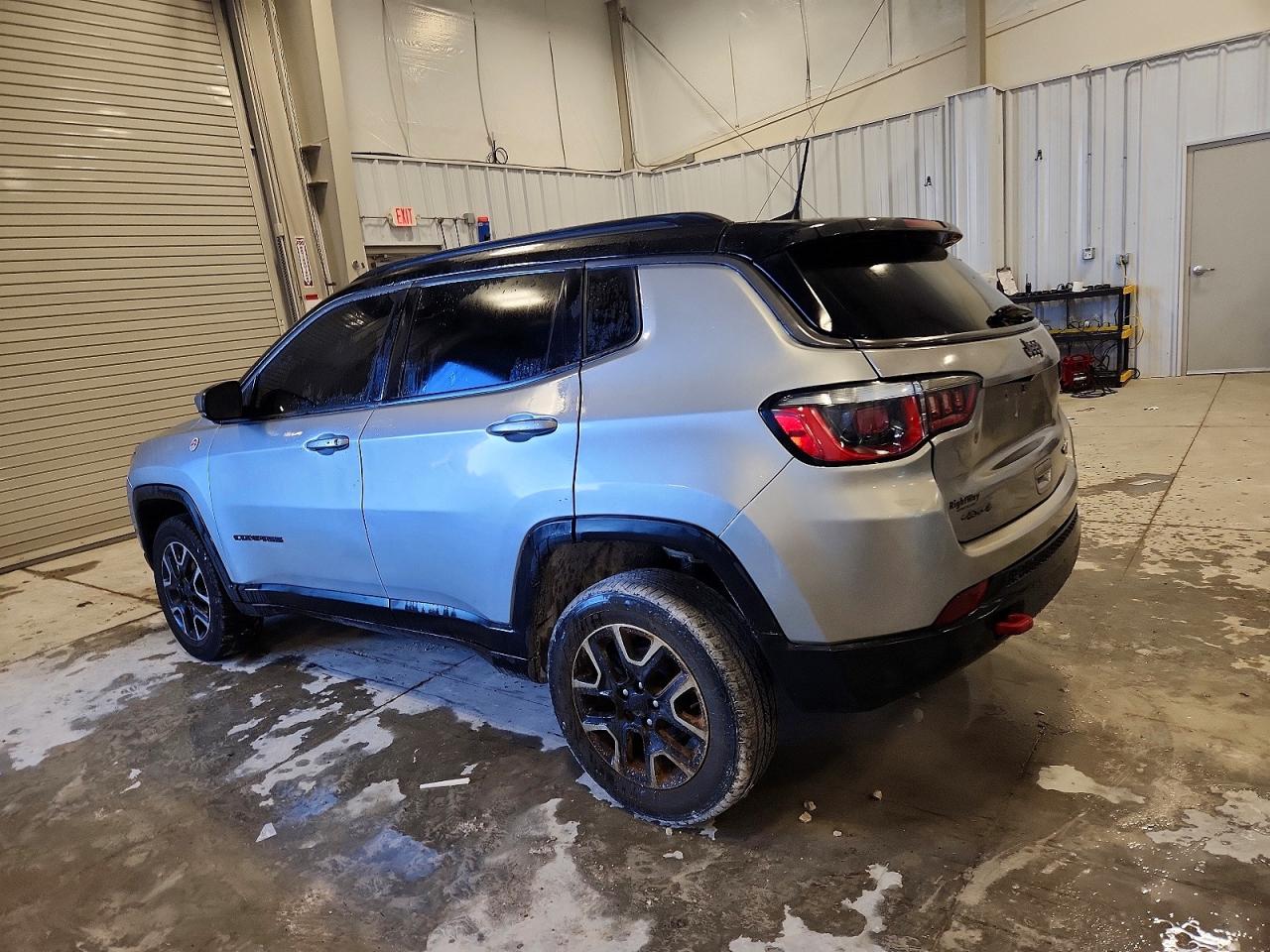 2019 JEEP COMPASS TRAILHAWK photo 2