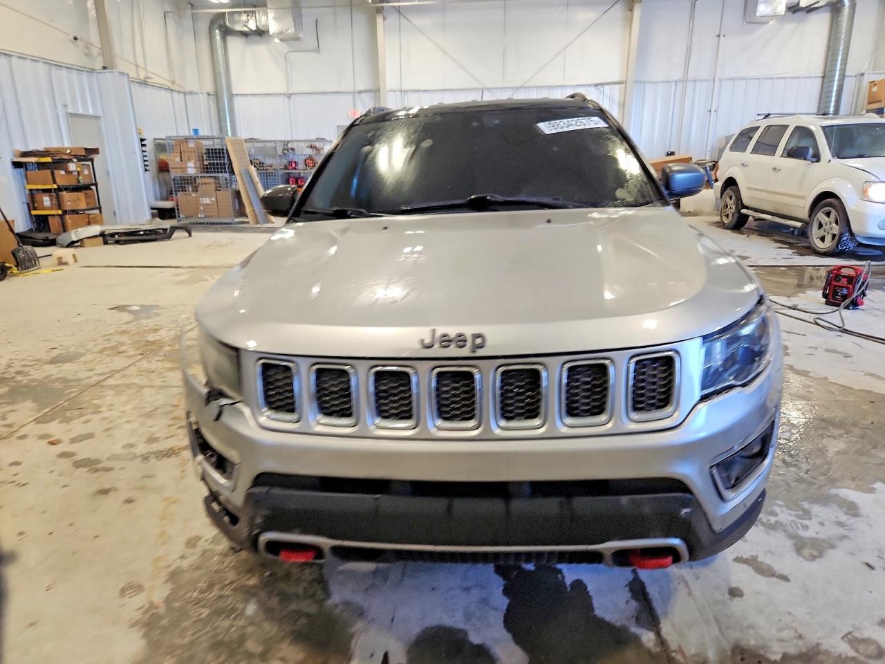2019 JEEP COMPASS TRAILHAWK photo 5