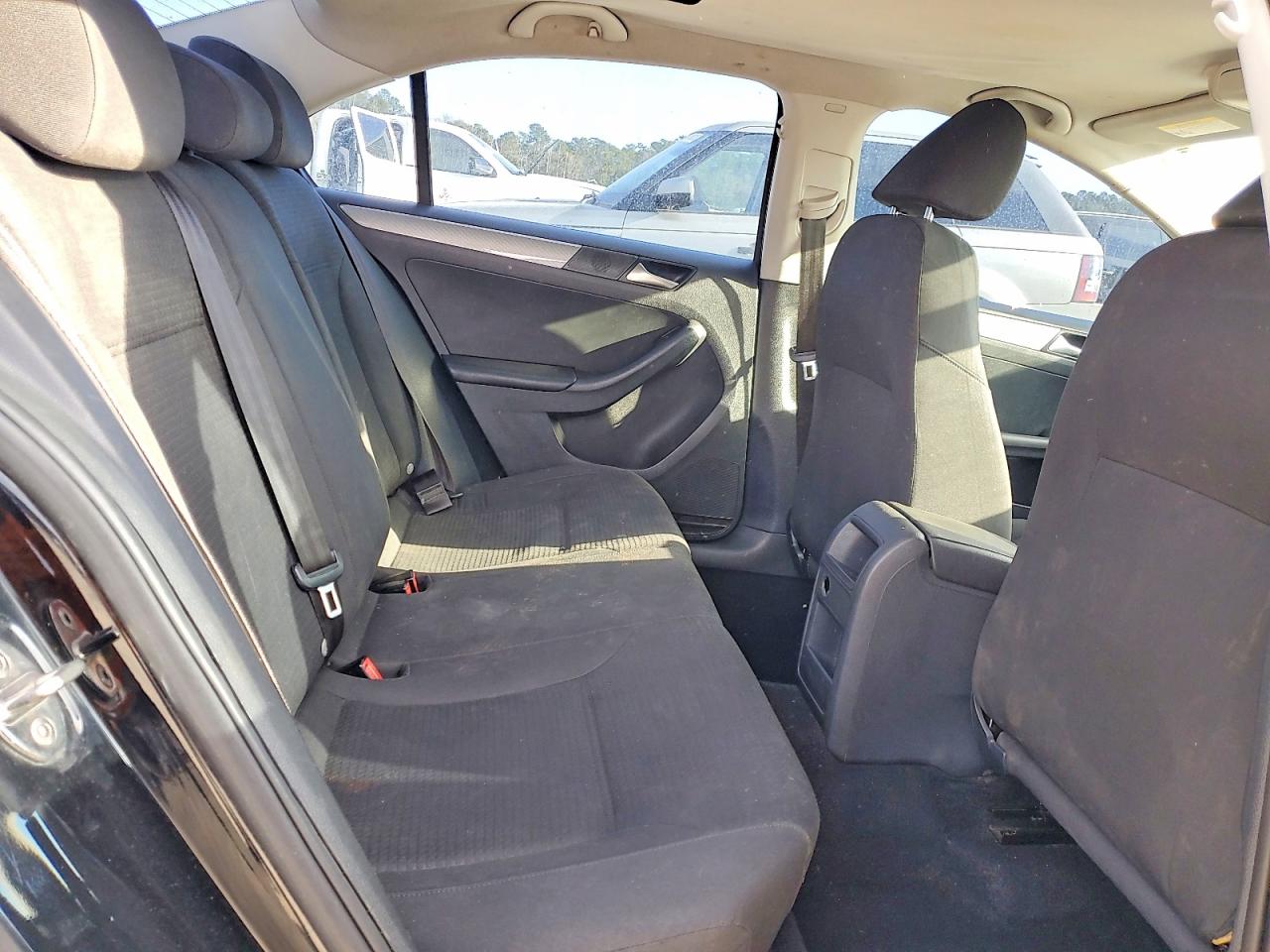 2015 VOLKSWAGEN JETTA SE photo 10