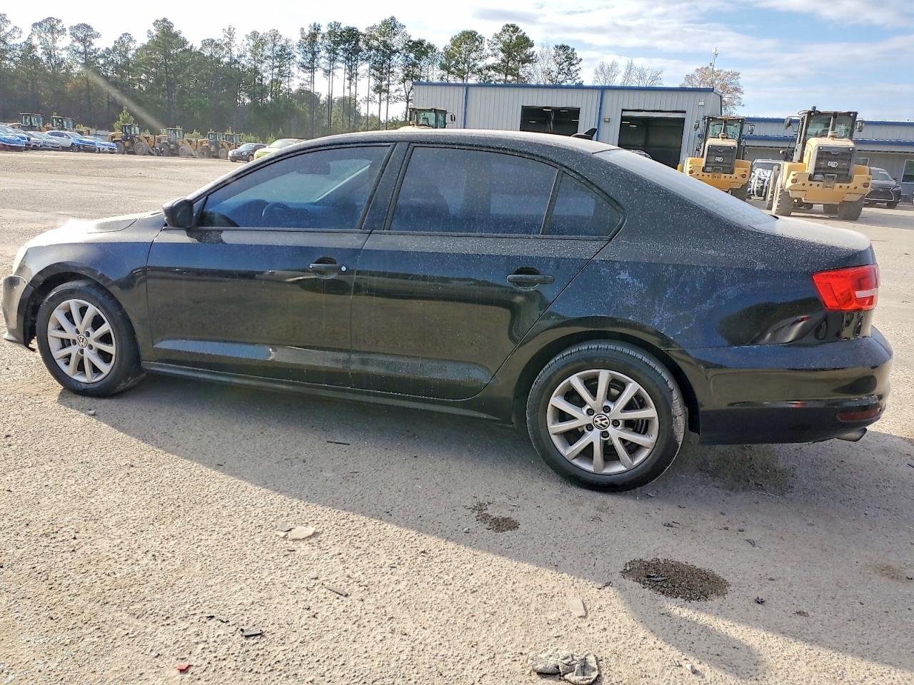 2015 VOLKSWAGEN JETTA SE photo 2
