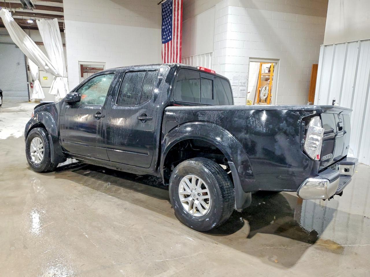 2019 NISSAN FRONTIER S photo 2