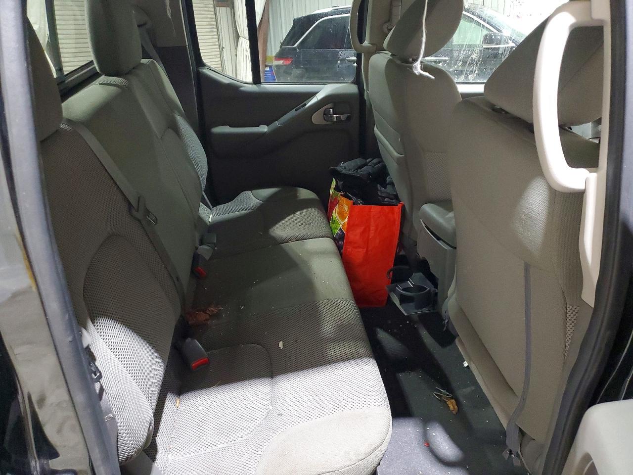 2019 NISSAN FRONTIER S photo 10