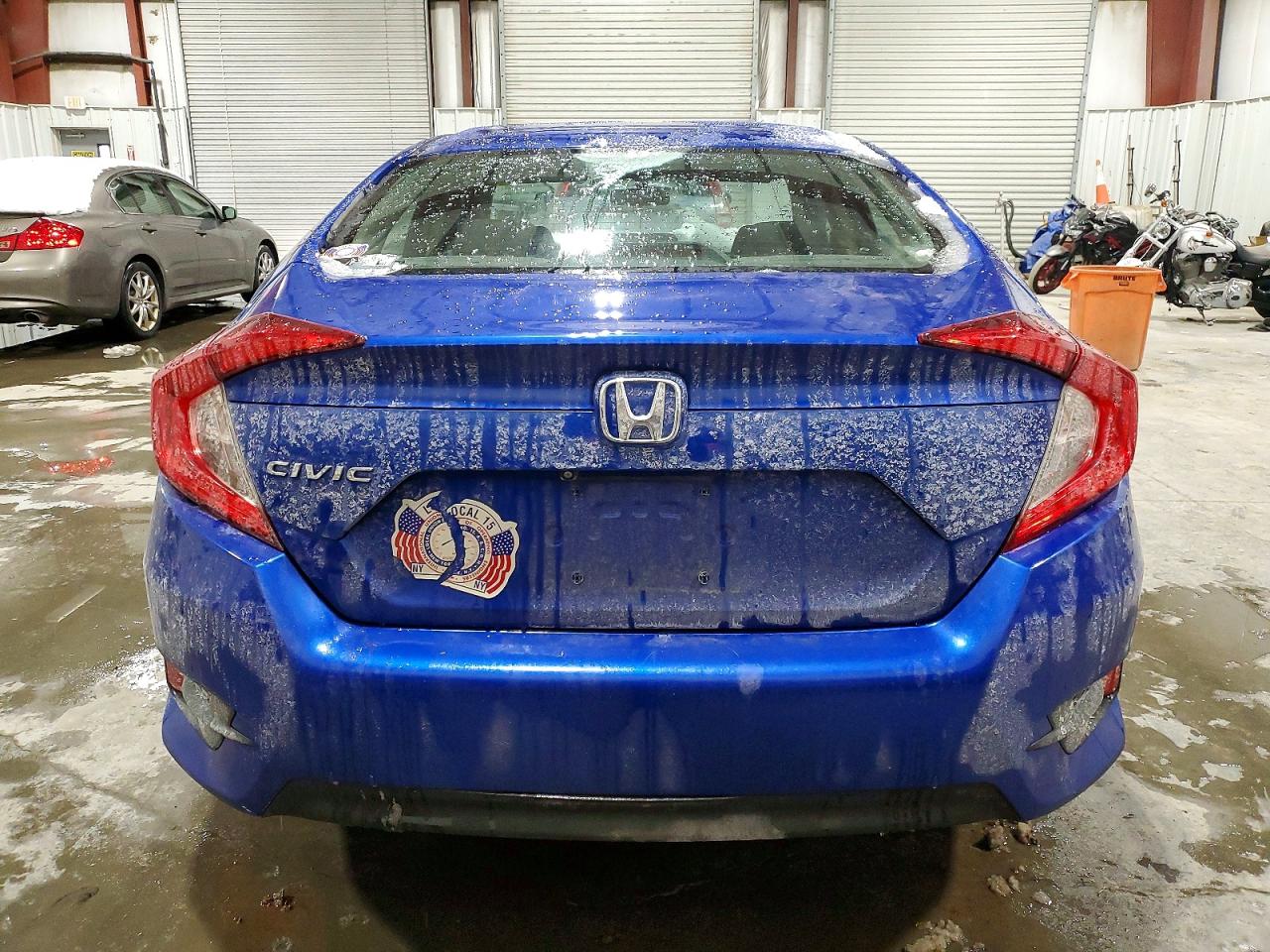 2017 HONDA CIVIC LX photo 6