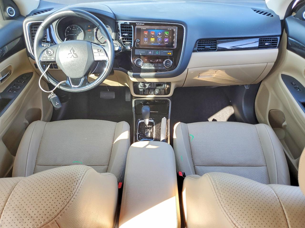 2018 MITSUBISHI OUTLANDER SE photo 8