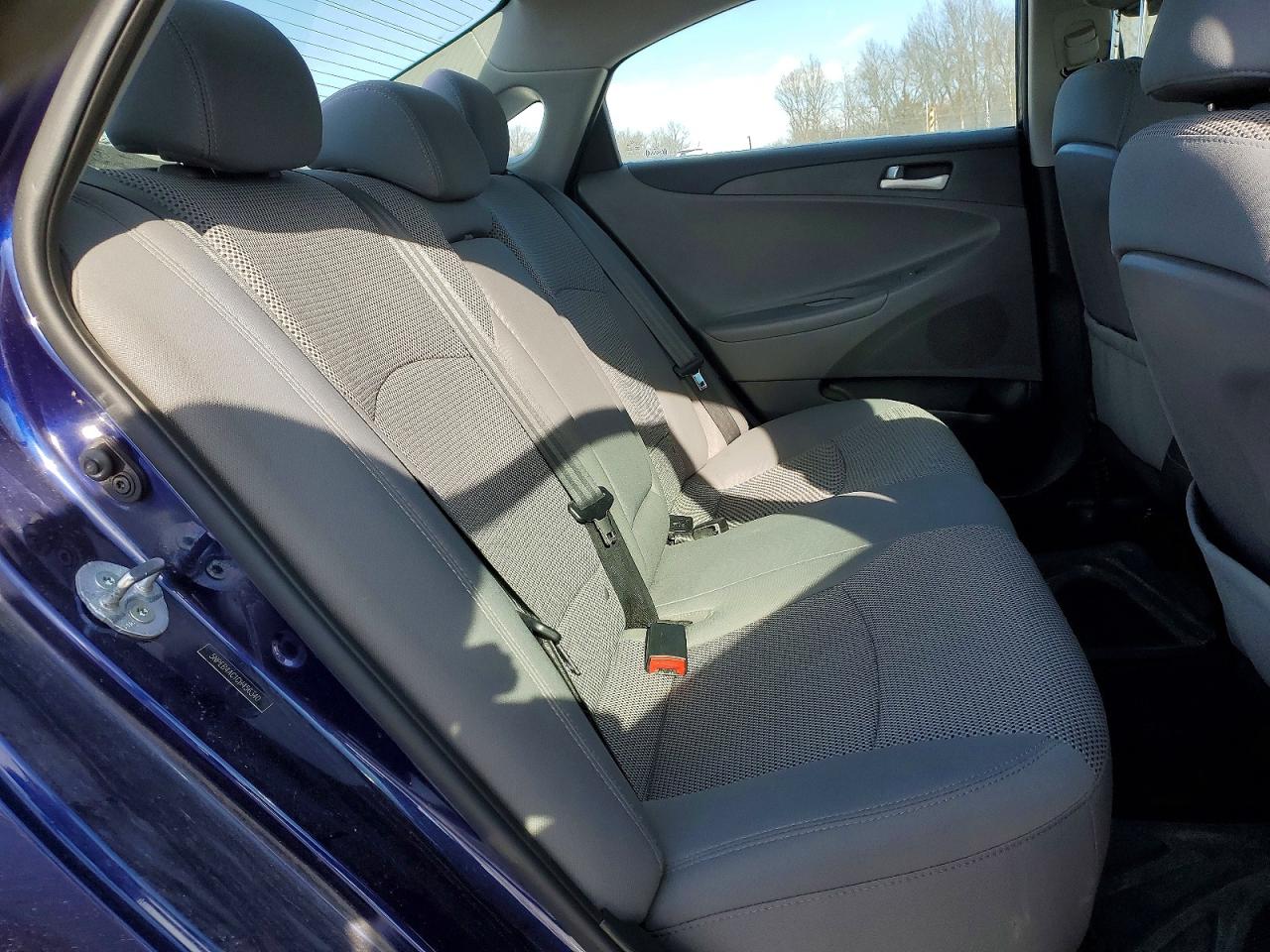 2012 HYUNDAI SONATA GLS photo 10