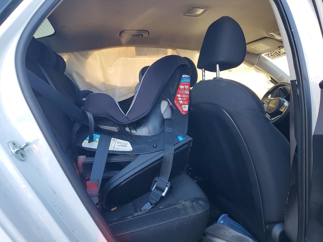 2023 KIA FORTE LX photo 10