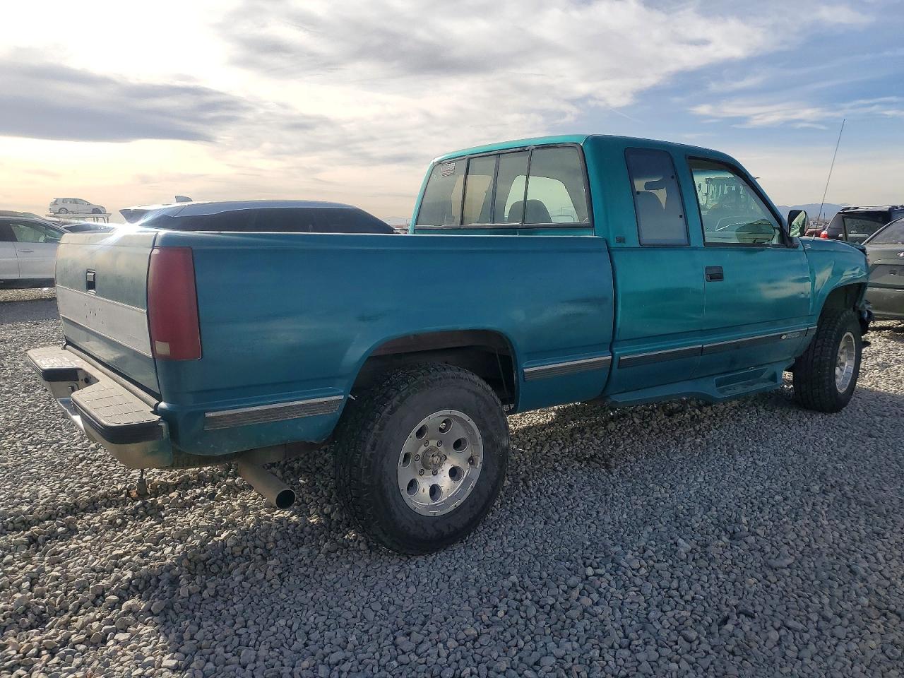 1993 CHEVROLET GMT-400 K1500 photo 3