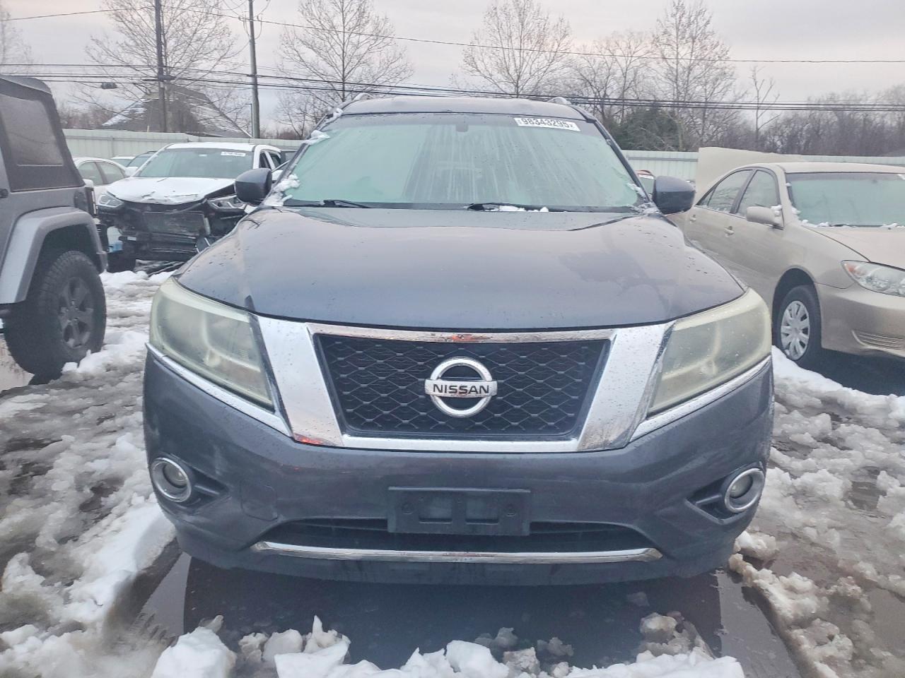 2013 NISSAN PATHFINDER S photo 5
