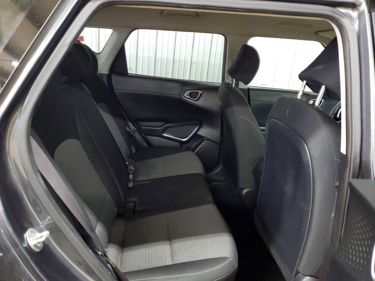 2021 KIA SOUL LX photo 11