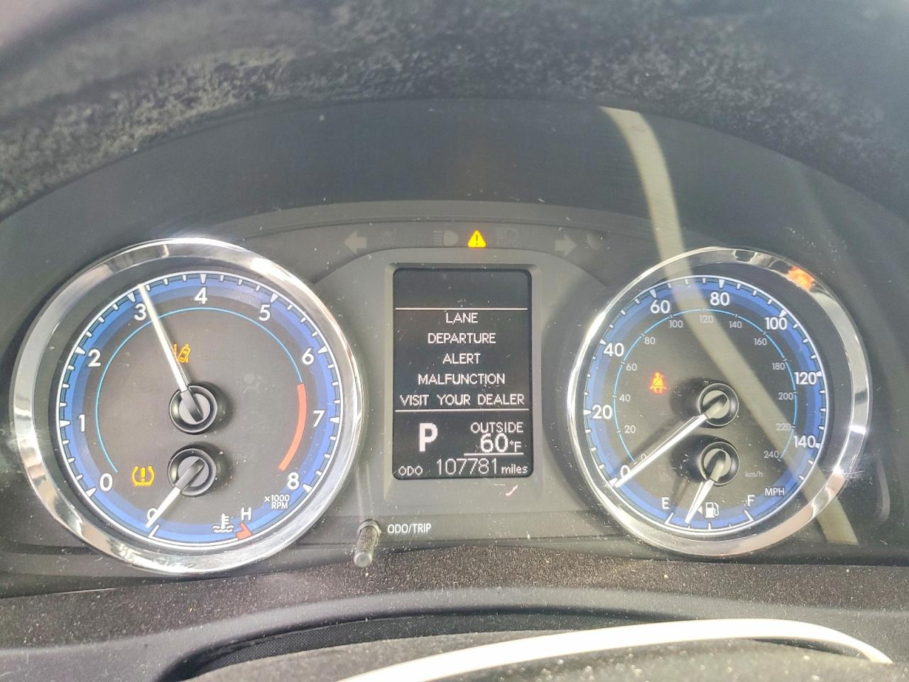 2018 TOYOTA COROLLA L photo 9