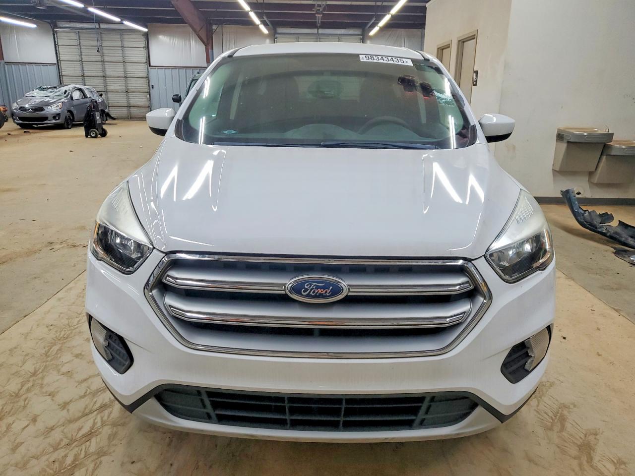 2017 FORD ESCAPE SE photo 5