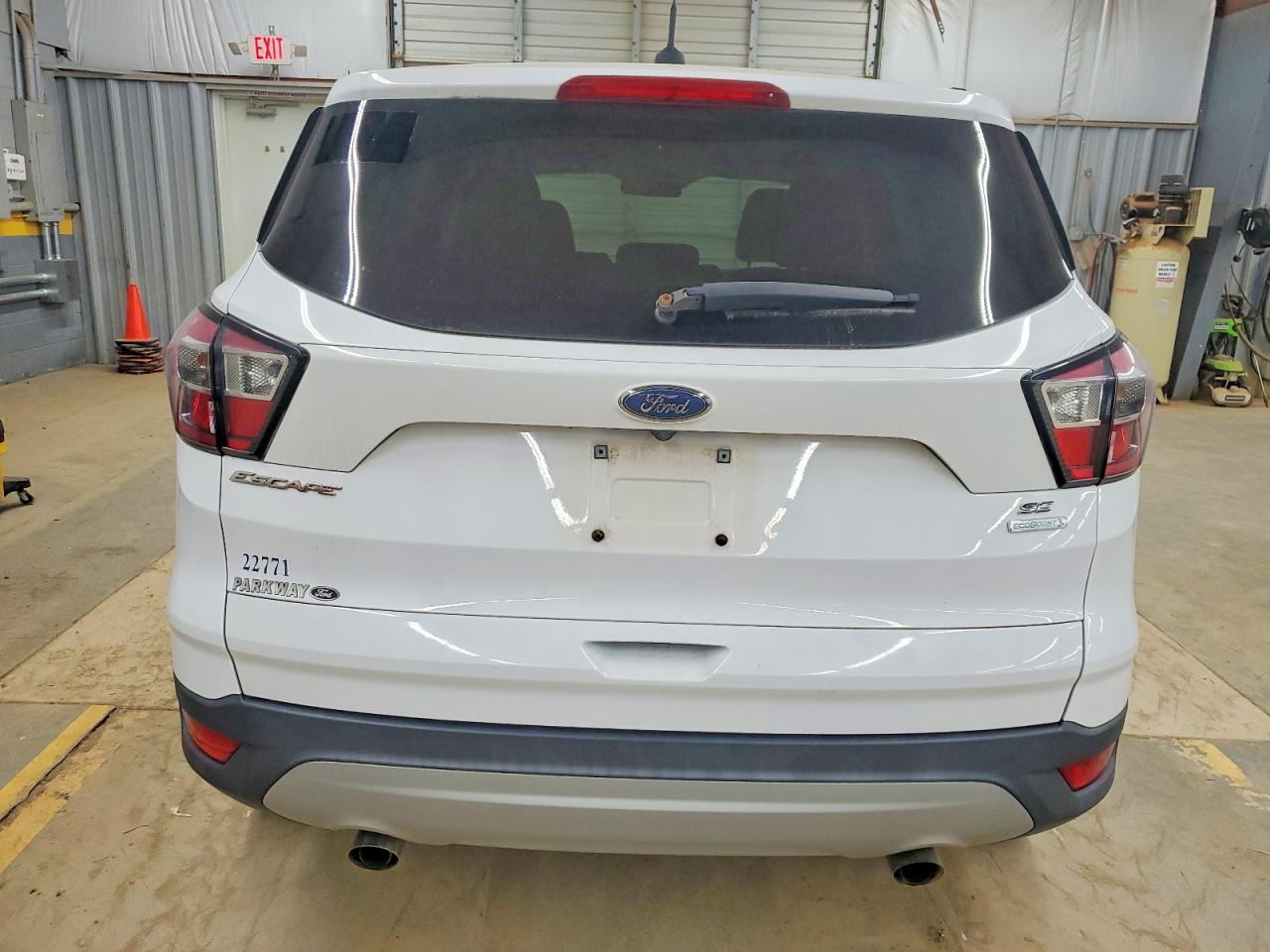 2017 FORD ESCAPE SE photo 6