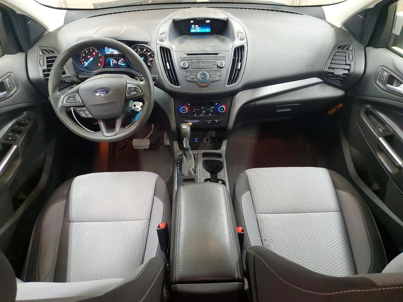 2017 FORD ESCAPE SE photo 8