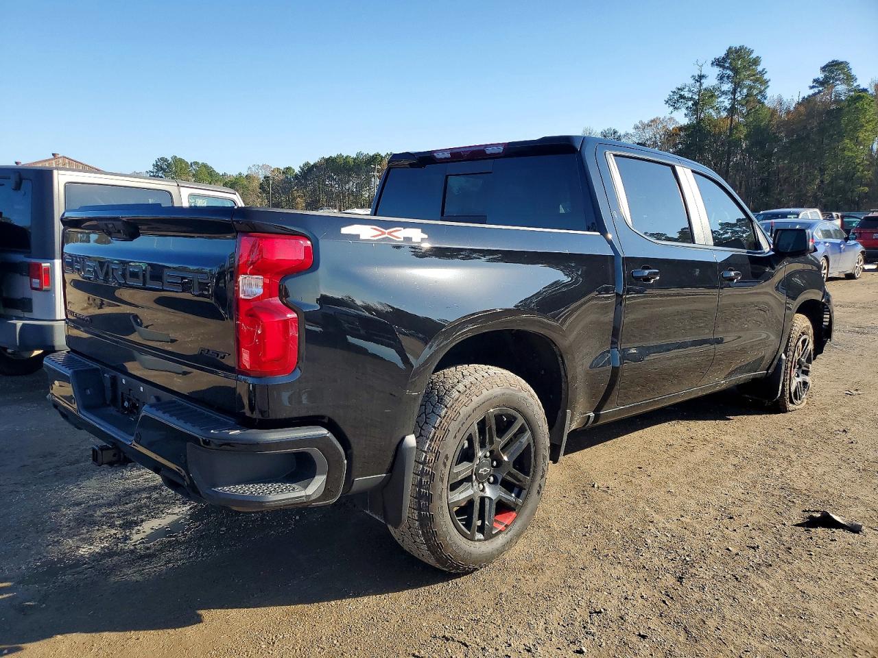 2025 CHEVROLET SILVERADO K1500 RST photo 3