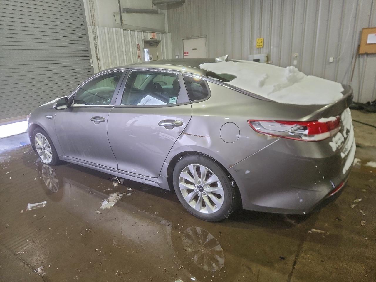 2018 KIA OPTIMA LX photo 2