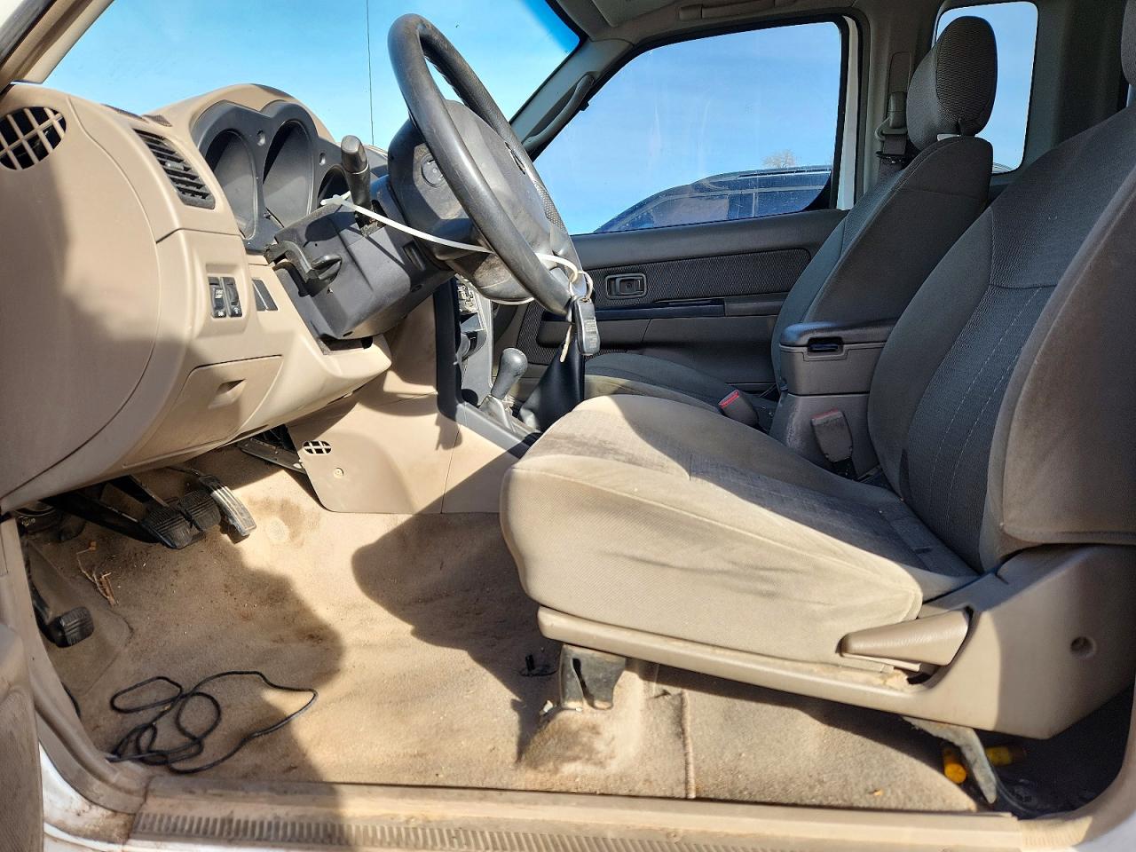 2004 NISSAN FRONTIER KING CAB XE V6 photo 7