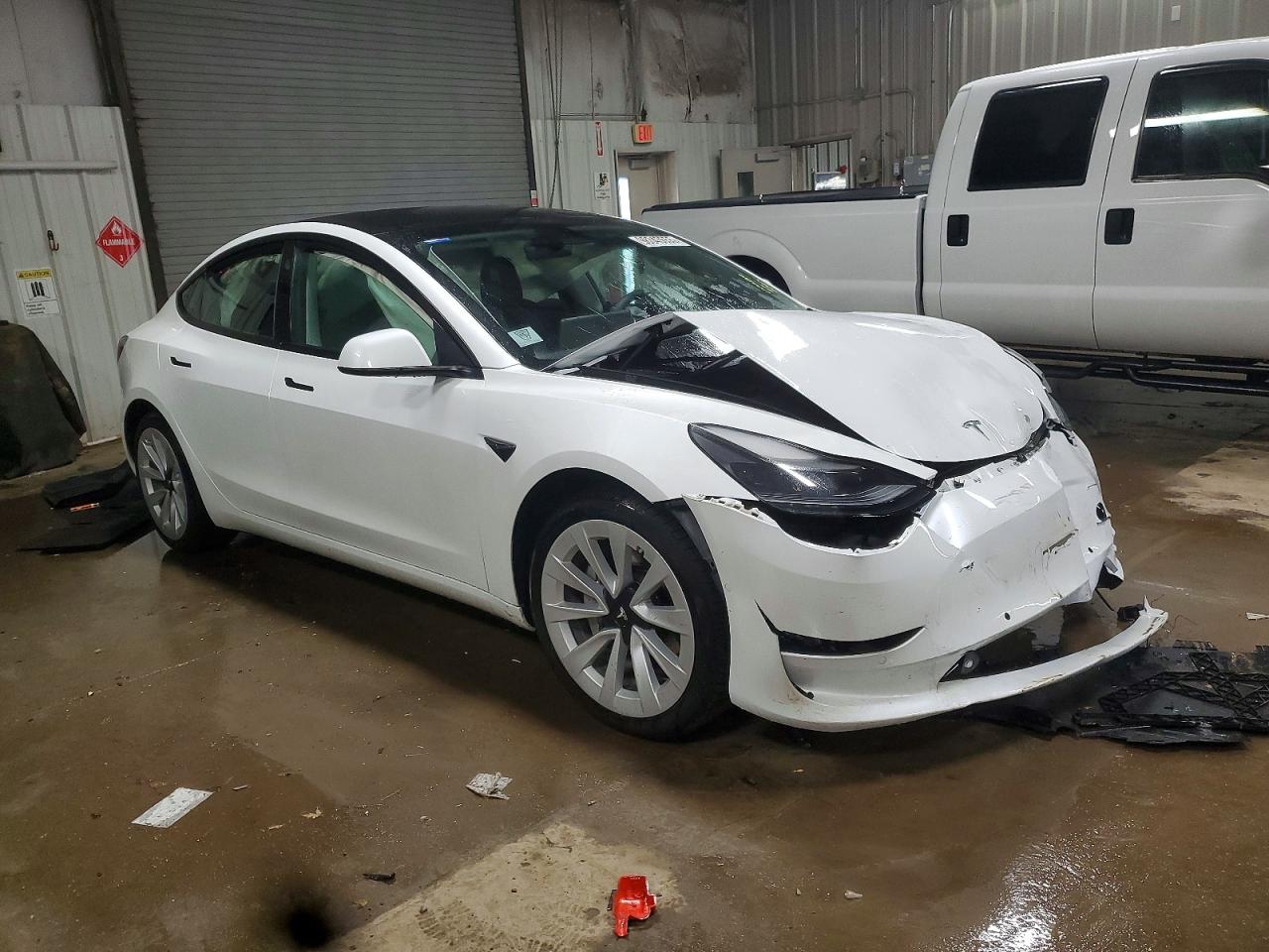 2022 TESLA MODEL 3 photo 4