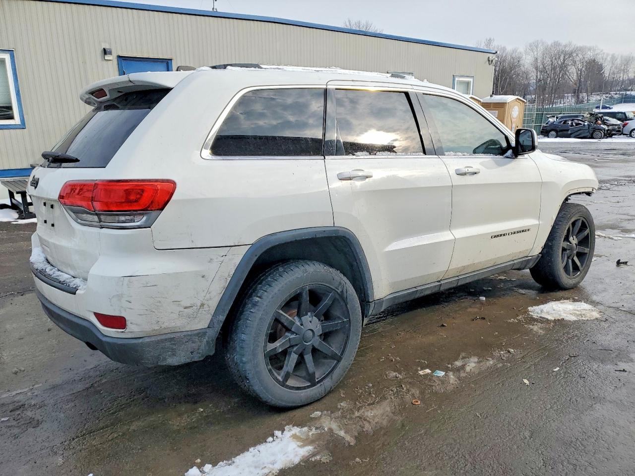 2014 JEEP GRAND CHEROKEE LAREDO photo 3