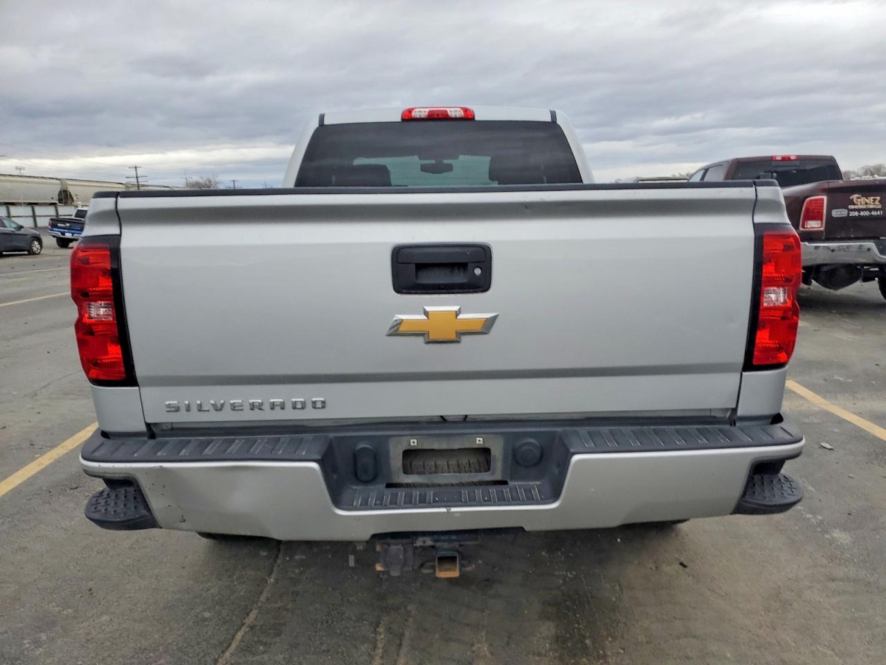 2018 CHEVROLET SILVERADO K1500 CUSTOM photo 6