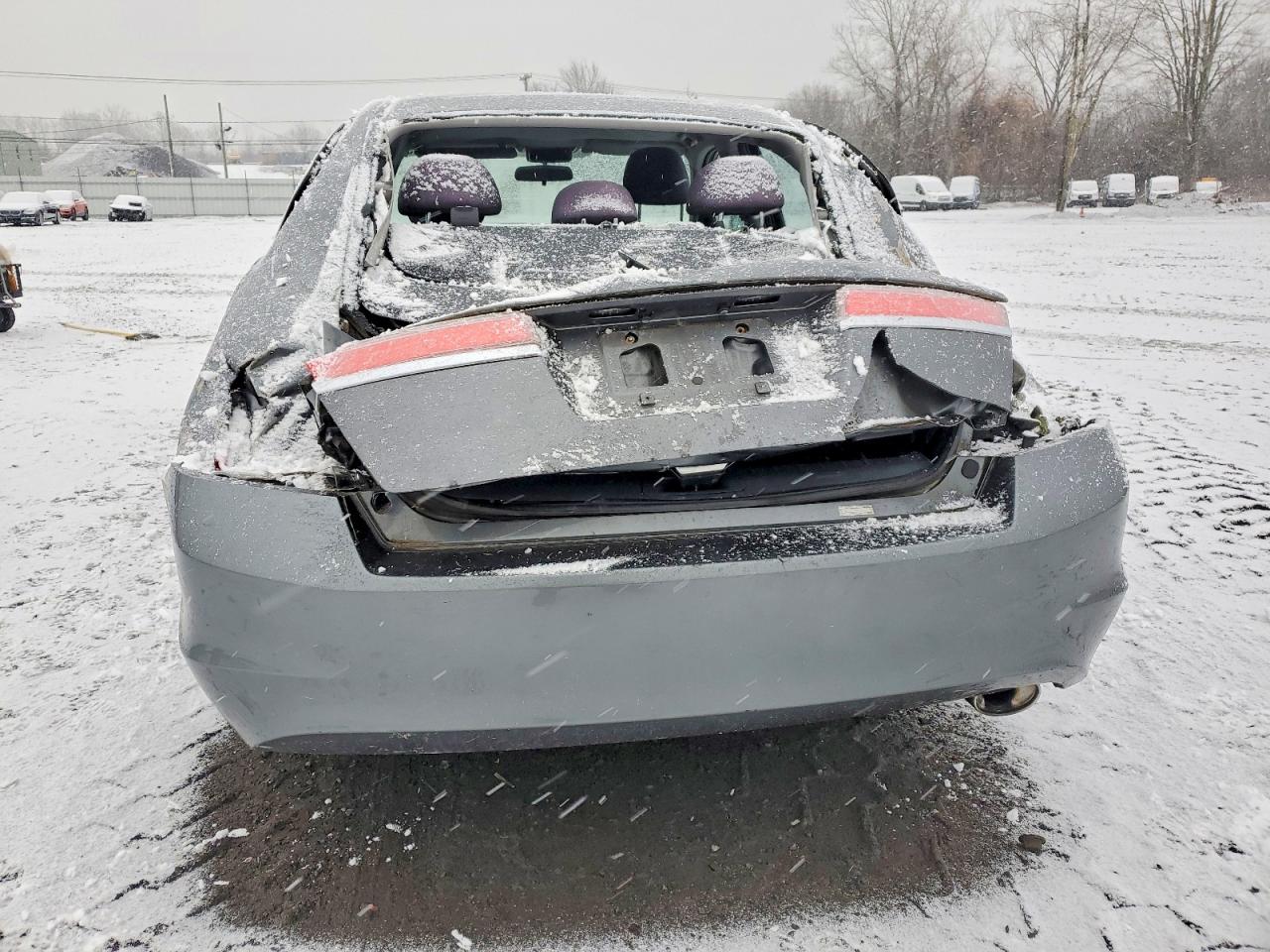 2011 HONDA ACCORD LXP photo 6