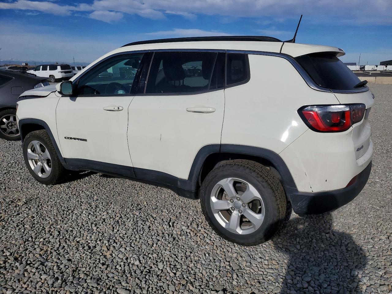 2019 JEEP COMPASS LATITUDE photo 2